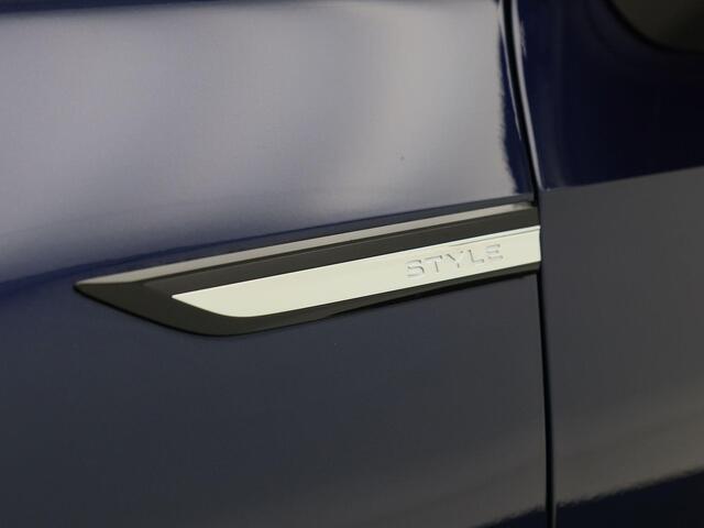 Volkswagen GOLF 1.5 TSi 130 Pk Style | Camera | Carplay | Adaptive Cruise | Sensoren | 17 Inch | 14.020 Km!!