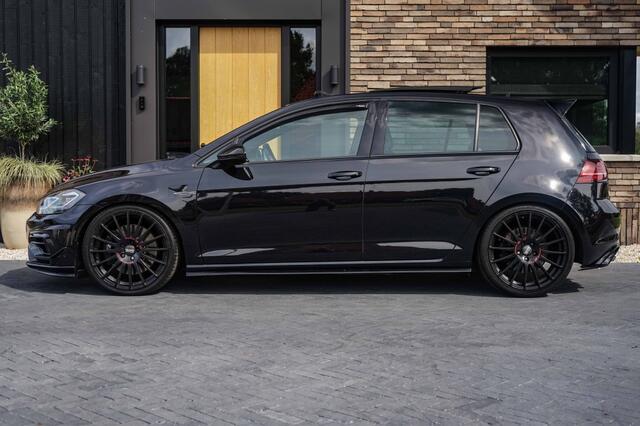 Volkswagen GOLF 7.5 R 4Motion 2.0 TSI Pano/DCC/Dynaudio/OZ/VOL