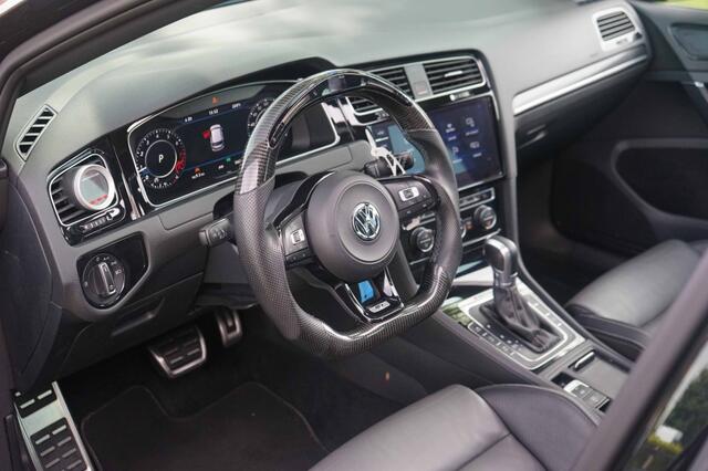 Volkswagen GOLF 7.5 R 4Motion 2.0 TSI Pano/DCC/Dynaudio/OZ/VOL