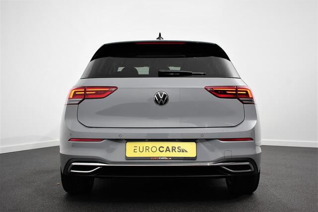 Volkswagen GOLF 1.5 eTSI 150pk DSG Style | Navigatie | Climate Control | Camera | Parkeer sensoren V+A | Adaptive cruise control | Extra Getint Glas | Stoel/Stuurverwarming