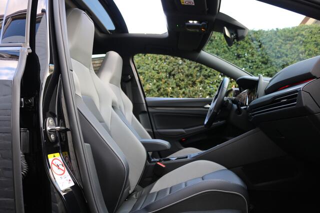 Volkswagen GOLF 1.4 eHybrid GTE 245PK (Panodak Sportleder/Memory/Ventilatie Carplay HeadUp Camera ACC IQ-Light Keyless PrivacyGlass)