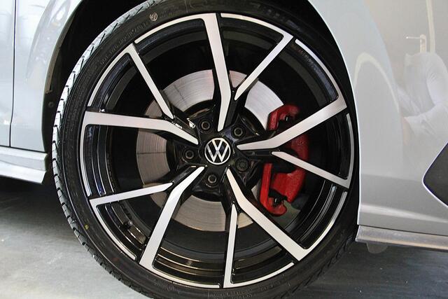 Volkswagen GOLF 1.4 eHybrid GTE Panorama dak | IQ koplampen en achterlichten | LED verstralers | Full option | BTW | MEER FOTO'S VOLGEN!