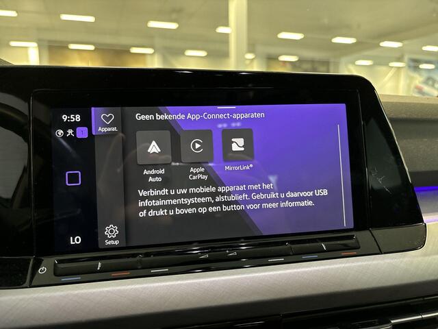 Volkswagen GOLF 1.0 Tsi 110pk Life · Apple/Android Car Play · Navi · P-Sensoren · ACC · DAB · Getint Glas · Sfeerverlichting · 16'' Inch · Garantie t/m 30-08-2027 of 100.000km