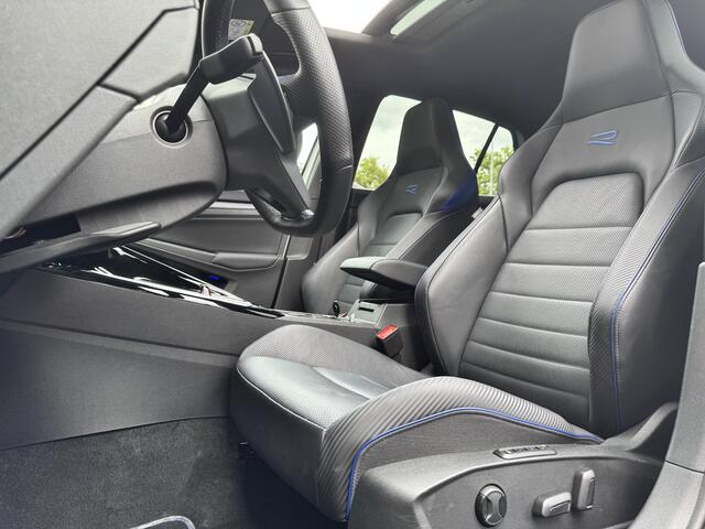 Volkswagen GOLF 2.0 TSI R 4Motion AKRA LEDER 333PK FULL