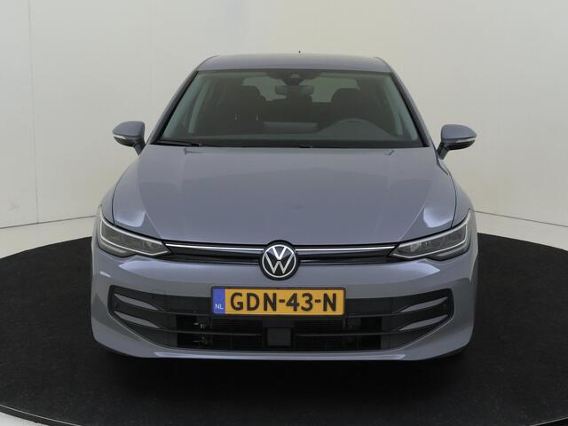 Volkswagen GOLF 1.5 eTSI Life Edition