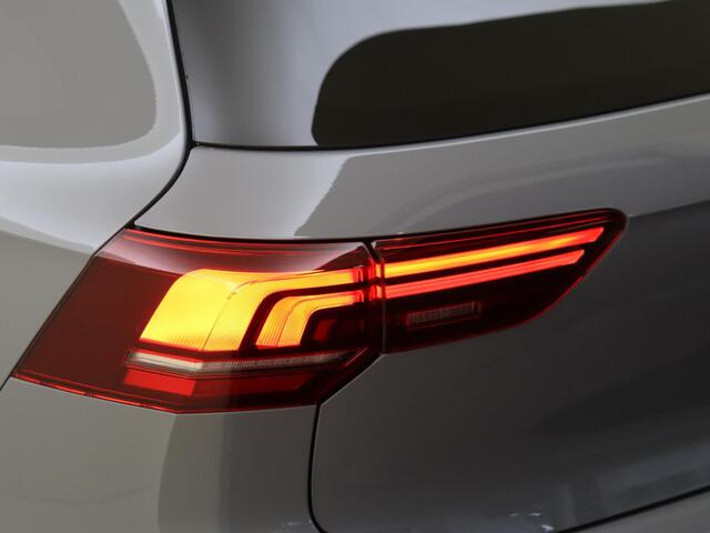 Volkswagen GOLF 1.5 eTSI Life Edition