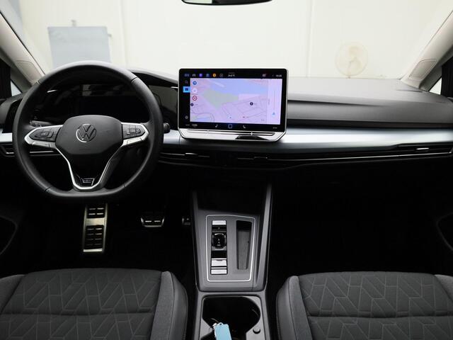Volkswagen GOLF 1.5eTSI/150PK Goal DSG · Navigatie · Trekhaak · Apple/Android · Garantie tot december 2026