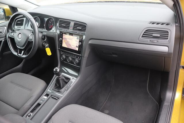 Volkswagen GOLF 1.4 TSI Highline Navigatie, Camera, Stoelverwarming, Lichtmetalen wielen, Adaptieve cruise control, Elektrische ramen