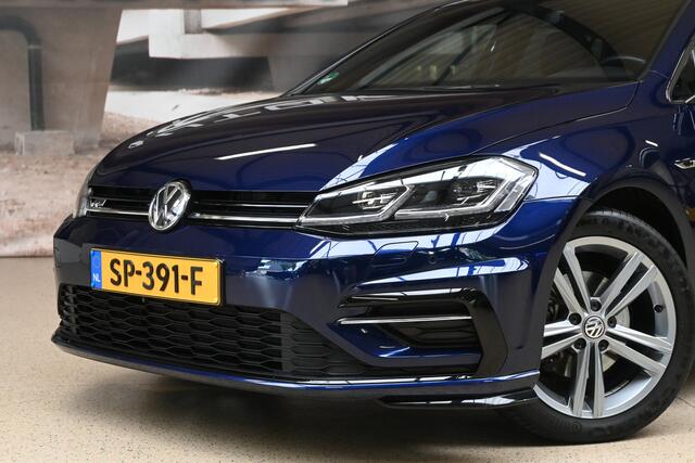 Volkswagen GOLF 1.5 TSI 150pk R-Line | NL-auto | Leder | LED | 100% (Dealer) onderhouden label