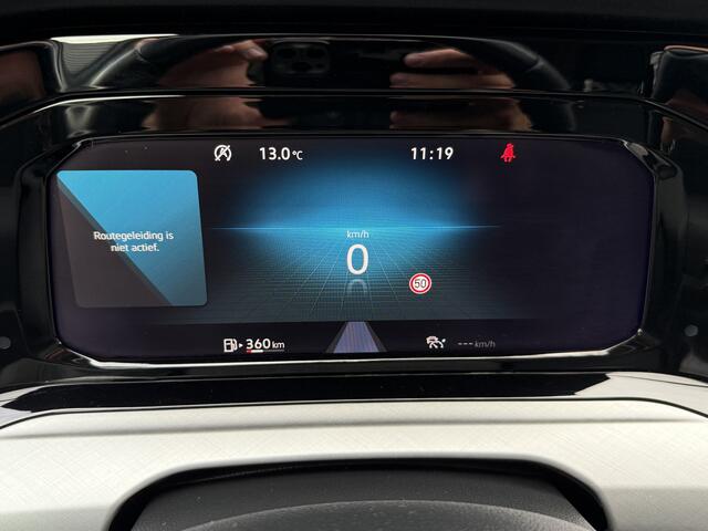 Volkswagen GOLF 1.5 TSI Style | ACC | PDC V+A | Navi | Clima | Led Koplampen | LM Velgen | RIJKLAARPRIJS INCL 12 MAANDEN GARANTIE EN BEURT