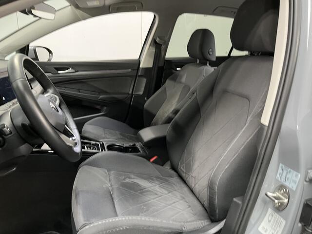 Volkswagen GOLF 1.5 eTSI Style / AUTOMAAT/ PARK. SENSOREN/ IQ. LIGHT/ MEMORY SEATS/ ERGO ACTIVE/ DIGITAL DASHBOARD/ STOEL-STUURVERWARM./ ADAPT. CRUISE/ APP CONNECT/ NAVI/ CLIMA/ DAB