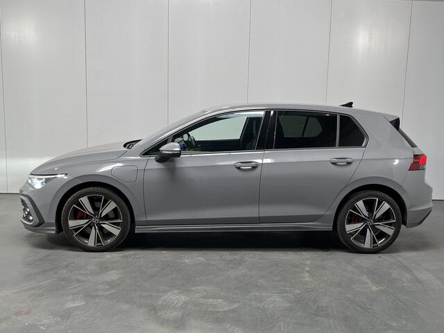 Volkswagen GOLF 1.4 eHybrid GTE / AUTOMAAT/ 245 PK/ CAMERA/ PARK. SENSOREN/ IQ. LIGHT/ STOEL-STUURVERWARM./ ADAPT. CRUISE/ APP CONNECT/ NAVI/ CLIMA/ DAB/ 18" LMV