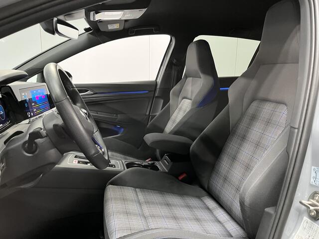 Volkswagen GOLF 1.4 eHybrid GTE / AUTOMAAT/ 245 PK/ CAMERA/ PARK. SENSOREN/ IQ. LIGHT/ STOEL-STUURVERWARM./ ADAPT. CRUISE/ APP CONNECT/ NAVI/ CLIMA/ DAB/ 18" LMV