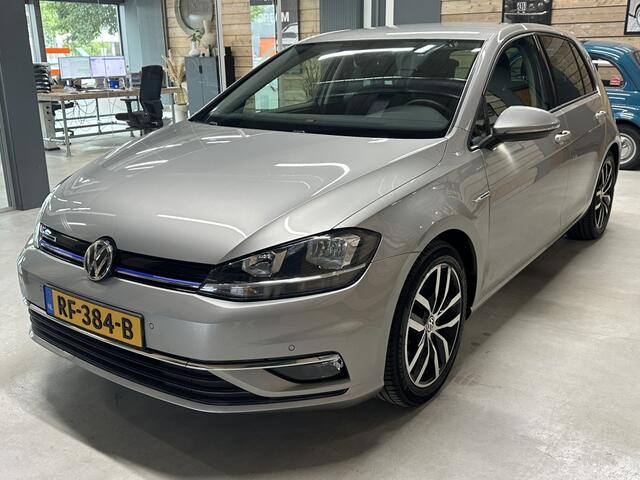 Volkswagen GOLF 1.5 TSI Comfortline Business
