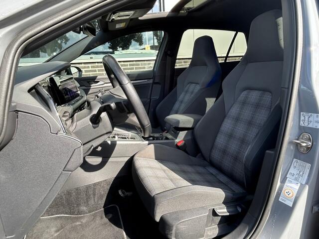 Volkswagen GOLF 1.4 Ehybrid GTE - Open Dak - Stoel+Stuurverwarming - Navi - Carplay