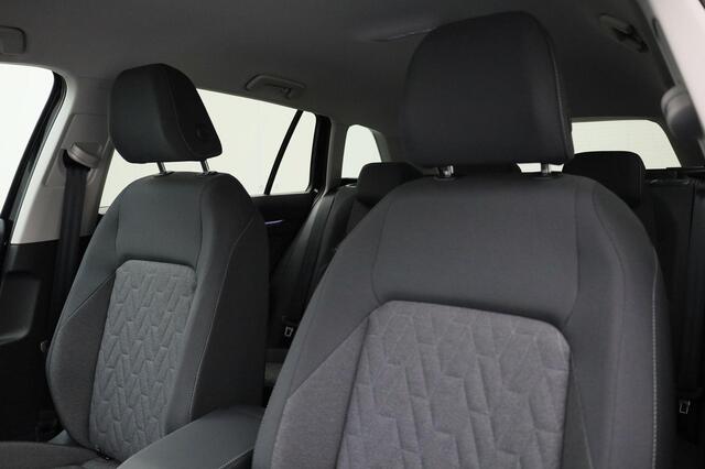 Volkswagen GOLF 1.5TSI/116PK Life Edition · NIEUW MODEL · Navigatie · Apple/Android carplay · Parkeersensoren · Garantie tot juni 2026 of 100.000km.