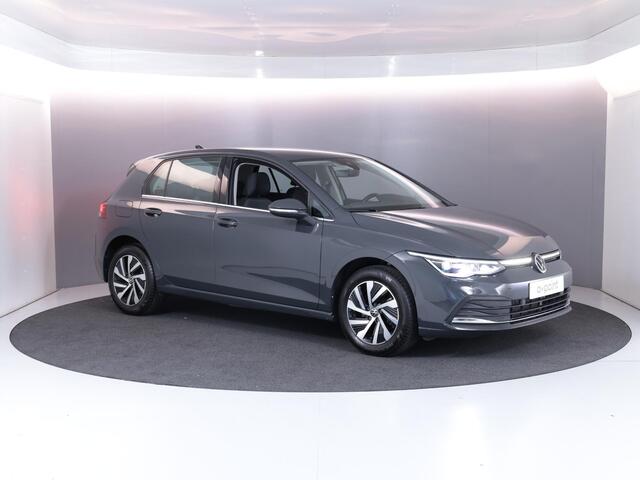 Volkswagen GOLF 1.4 eHybrid Style 204 PK DSG PHEV | Navigatie | Stoel en Stuurverwarming | Massage stoelen |