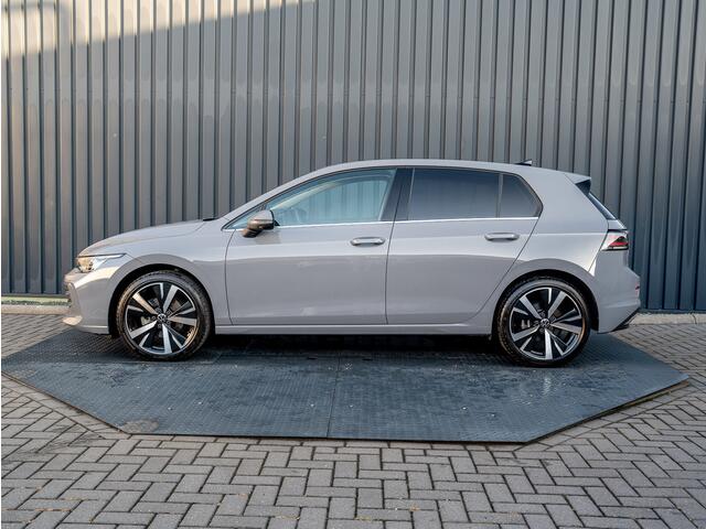 Volkswagen GOLF 1.5 eTSI 150Pk Style Edition 50 | 360 Camera | Stoelgeheugen | IQ Light | Prijs Rijklaar!!