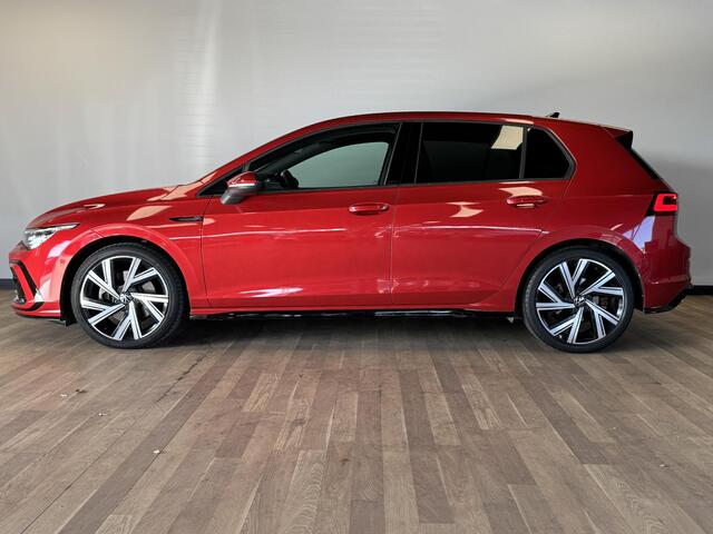 Volkswagen GOLF 1.5 eTSI R-Line PANO | DCC | H/K | NL