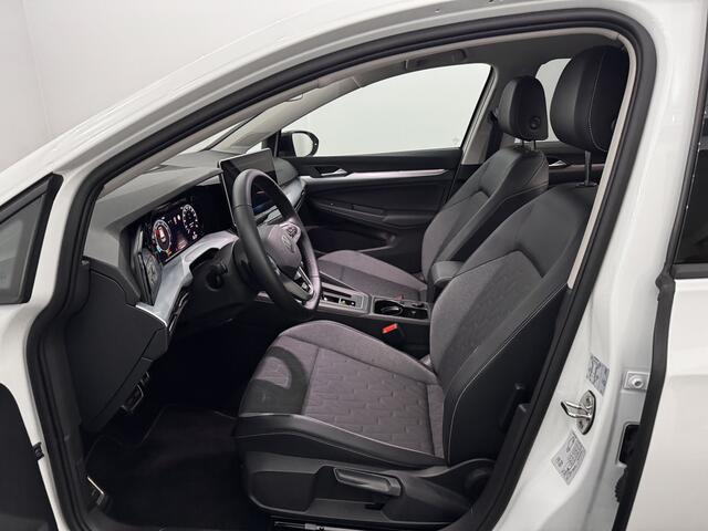 Volkswagen GOLF 1.5 e tsi Hybrid GOAL Edition Half leder, Navi, Winterpakket, Virtual desk, Sfeerverlichting, Keyless start, Cruise control, Parkeersensoren