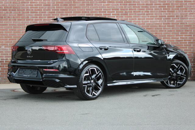 Volkswagen GOLF 1.5 eTSI 150PK R-Line Edition |PANO-DAK|ACC|STUUR-STOELVERWARMING|18-INCH|
