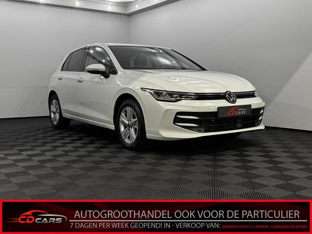 Volkswagen GOLF 1.5 TSI Life Business Clima, Apple carplay, Parkeersensoren, Stoelverwarming, Sfeerverlichting, Led, Keyless start, 2 jaar garantie