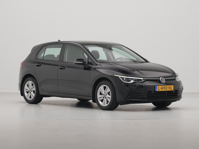 Volkswagen GOLF 1.5 TSI 130pk Life Business Navigatie Trekhaak Stoelmemory Camera Stoel/stuurverwarming Carplay 217