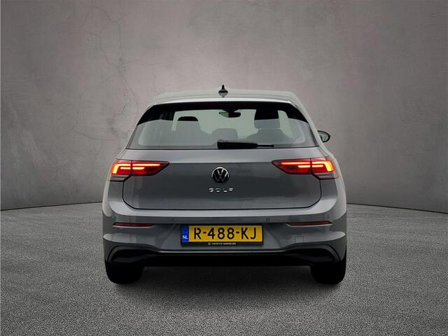 Volkswagen GOLF Life 1.0 TSI 110pk Adaptive cruise control, Stuurwiel verwarmd, App connect, LED koplampen, Stoelverwarming, Airco, Parkeersensoren, DAB, Radio