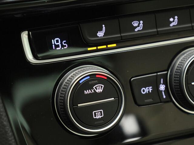 Volkswagen GOLF 1.5TSI/150PK DSG R Line · Panoramadak · Camera · Dodehoeksensor · Info Active Display · Stoelverwarming · Trekhaak · Android/Apple Car Play · Leder ·