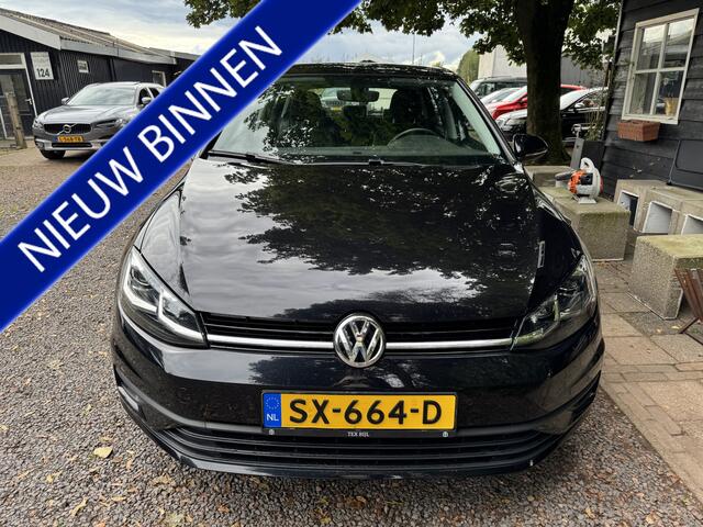 Volkswagen GOLF 1.0 TSI Trendline CARPLAY|PDC