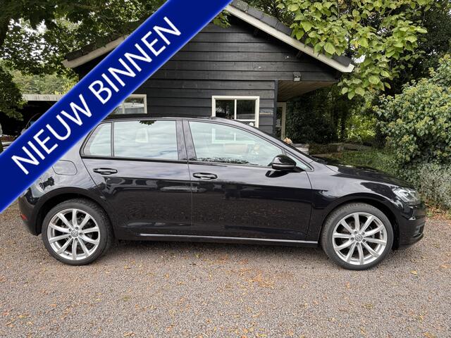 Volkswagen GOLF 1.0 TSI Trendline CARPLAY|PDC