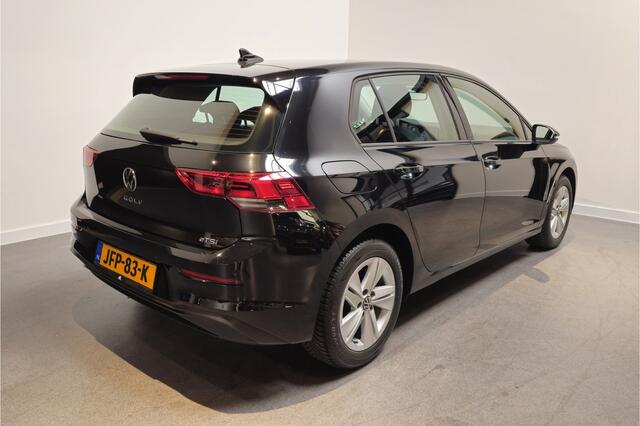 Volkswagen GOLF 1.0 eTSI Life Business - Apple Carplay/Android Auto draadloos - Adaptive Cruise - Virtual Cockpit