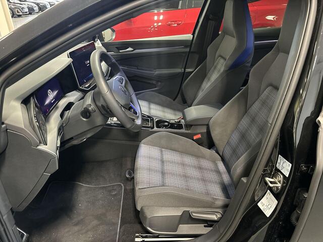 Volkswagen GOLF 1.5 272pk DSG eHybrid GTE · Apple/Android Car Play · Camera · Navigatie · Stoelverwarming · Dodehoek Detectie · Trekhaak · 18'' Inch · Garantie t/m 06-02-2030 of 100.000km