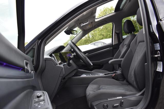Volkswagen GOLF 1.5 eTSI R-Line Business+ Pano Lane ACC Stuurvw Sfeer
