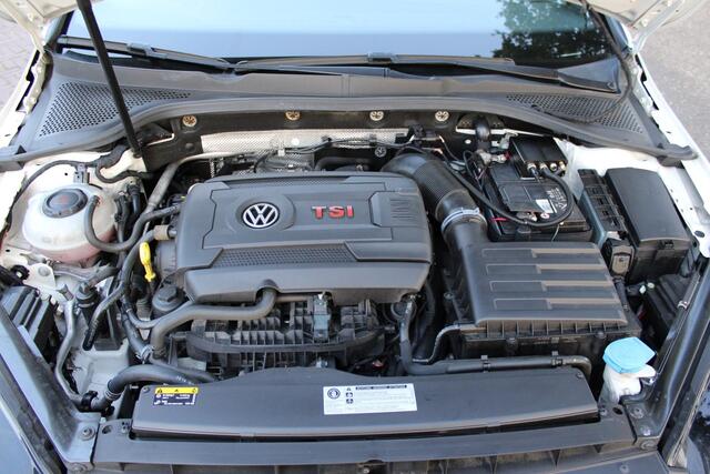 Volkswagen GOLF 2.0 TSI GTI Performance Pano, Navi, Camera, Garantie!