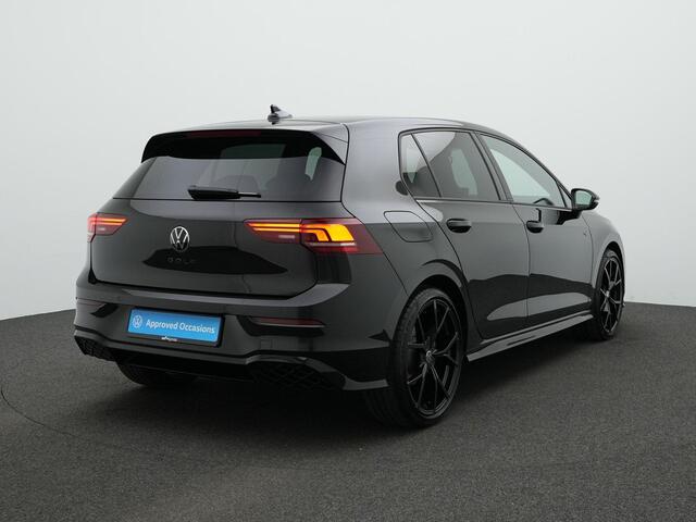 Volkswagen GOLF 1.5 TSI 150 pk R-Line Edition | Stuur-/stoelverwarming | Achteruitrijcamera | Adaptive Cruise