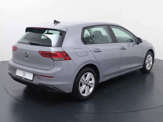 Volkswagen GOLF 1.0 TSI Life | 110 PK | Navigatiesysteem | Achteruitrijcamera | Adaptive cruise control |