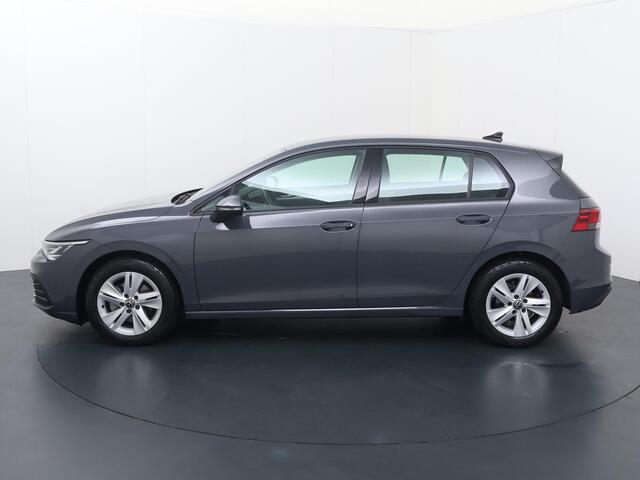 Volkswagen GOLF 1.0 TSI Life | 110 PK | Adaptive Cruise Control | Parkeersensoren | Navigatie