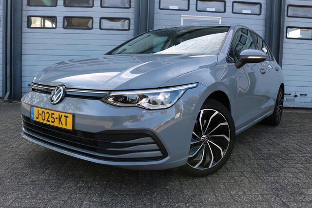 Volkswagen GOLF 1.5 TSI Life Business Xenon Virtuel cockpit Sportzetels Camera Led Bj:2020