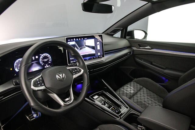 Volkswagen GOLF R-Line Edition 1.5 eTSI 150pk DSG Automaat Panoramadak, Harman Kardon audio, Adaptive cruise control, Achteruitrijcamera, LED matrix koplampen