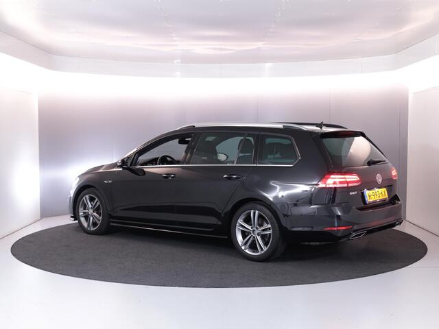 Volkswagen GOLF Variant 1.5 TSI Highline Business R 150pk DSG | Led koplampen | Camera | Parkeersensoren v+a | Navigatie | Carplay | Digitaal dashboard