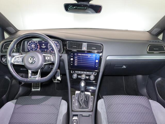 Volkswagen GOLF Variant 1.5 TSI Highline Business R 150pk DSG | Led koplampen | Camera | Parkeersensoren v+a | Navigatie | Carplay | Digitaal dashboard