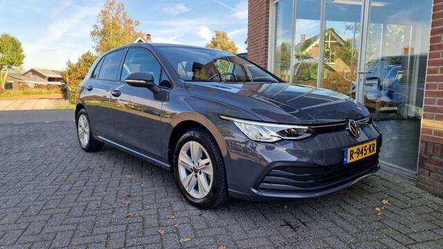 Volkswagen GOLF 1.0 eTSI Life, Automaat, Adaptieve cruise, NL auto!
