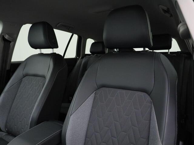 Volkswagen GOLF Variant 1.5eTSI/150PK Goal DSG · NIEUW MODEL · Apple/Android Car Play · Navigatie · Trekhaak · Apple/Android · Garantie tot december 2026