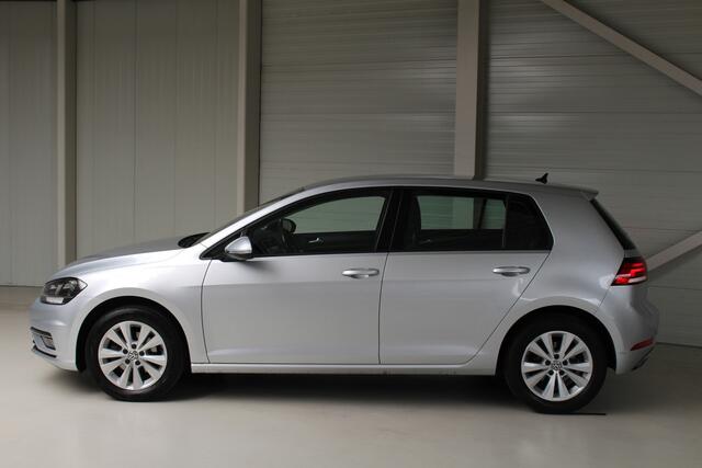 Volkswagen GOLF 1.0 TSI Comfortline Navigatie | Automatische Airco | lichtmetalen velgen | Parkeersensoren