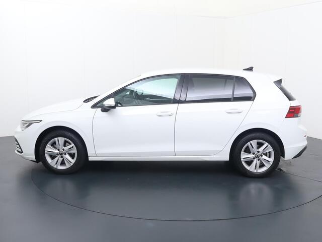 Volkswagen GOLF 1.0 TSI Life | 110 PK | Multifunctioneel stuurwiel | Cruisecontrol | Stoelverwarming | Achteruitrijcamera |