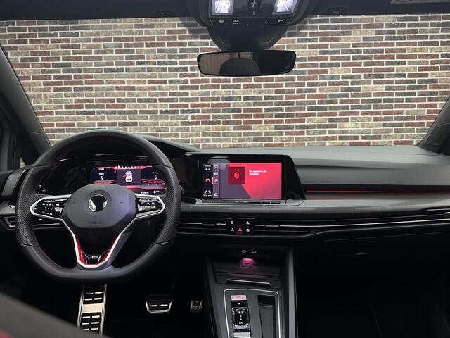 Volkswagen GOLF 2.0 TSI GTI 45 Jahre Akrapovic Panorama Camera IQ