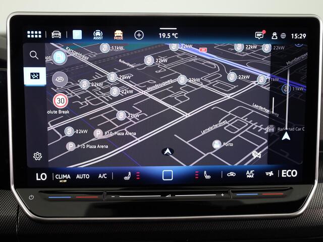 Volkswagen GOLF 1.5 eHybrid GTE 272 pk Automaat (DSG) | Sportpakket | Panoramadak | Lederen bekleding | Elektr. trekhaak | Parkeersensoren | Blackstyle | Stoelverwarming |