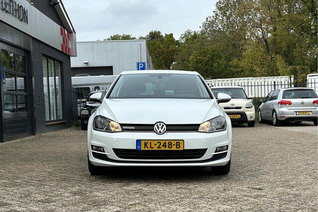 Volkswagen GOLF 1.0 TSI Connected Series