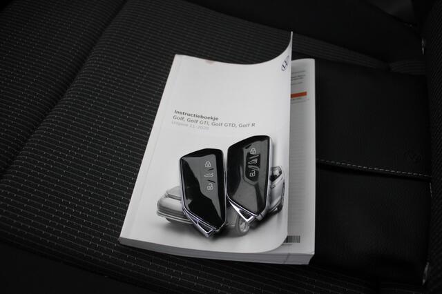 Volkswagen GOLF 1.0 TSI - Digitaal Cockpit, Carplay, Navi, Trekhaak